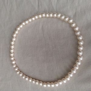 Pearl necklace